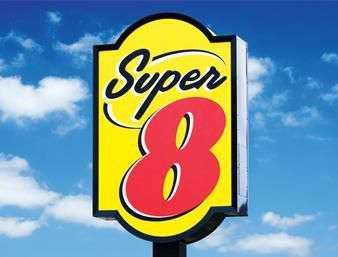 Super 8 Nanjing Lu Walking Street First One Hotel 3*